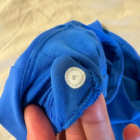 Lululemon Workout Top/Bra - Picture 4 of 5